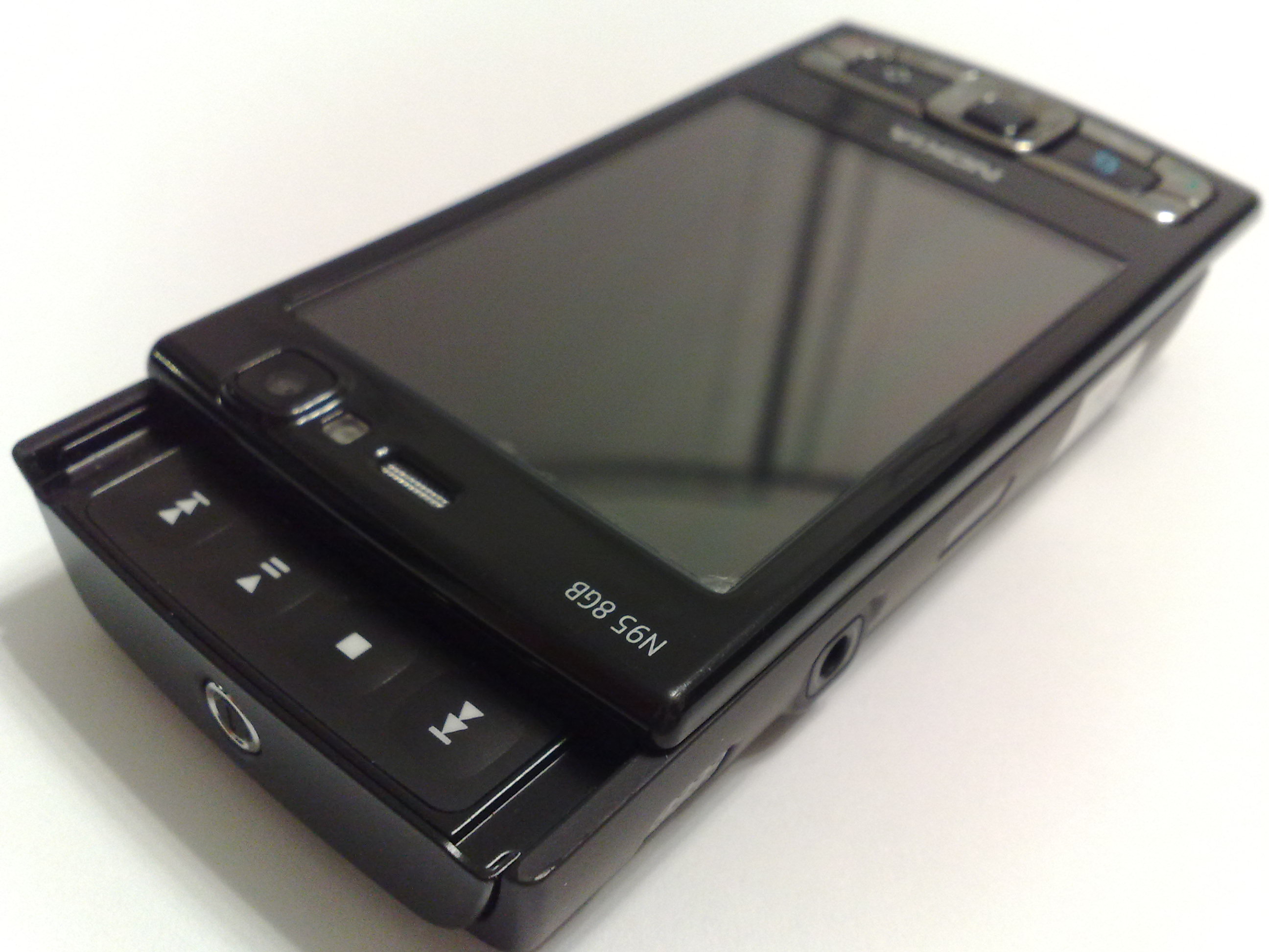 Le Nokia N95 - ACTU-SMARTPHONES.COM